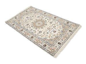 Ivory Floral 3x5 Indo-Nain Oriental Rug