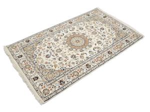 Ivory Floral 3x5 Indo-Nain Oriental Rug