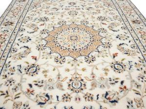 Ivory Floral 3x5 Indo-Nain Oriental Rug