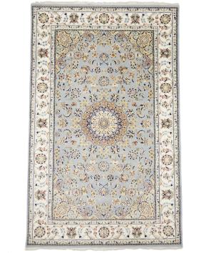 Light Blue Floral 5X8 Indo-Nain Oriental Rug