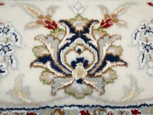 8'8 X 12'2 Hand Knotted Cream Floral Indo-Nain Wool Rug