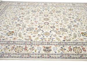8'8 X 12'2 Hand Knotted Cream Floral Indo-Nain Wool Rug