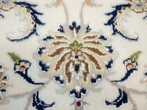 8'8 X 12'2 Hand Knotted Cream Floral Indo-Nain Wool Rug
