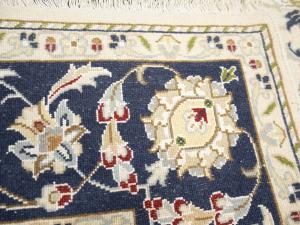 Cream Floral 5x7 Indo-Nain Oriental Area Rug
