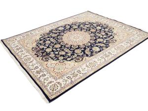 Dark Navy Floral 6x9 Indo-Nain Oriental Rug