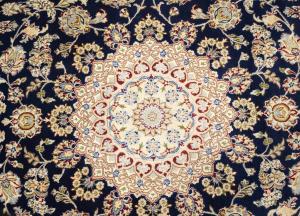 Dark Navy Floral 6x9 Indo-Nain Oriental Rug