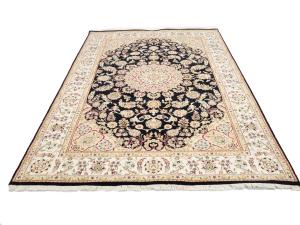 Black Floral 6X9 Indo-Nain Oriental Rug