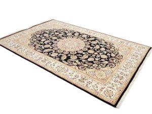 Black Floral 6X9 Indo-Nain Oriental Rug