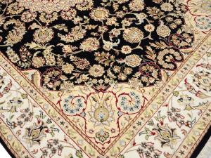 Black Floral 6X9 Indo-Nain Oriental Rug