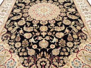 Black Floral 6X9 Indo-Nain Oriental Rug