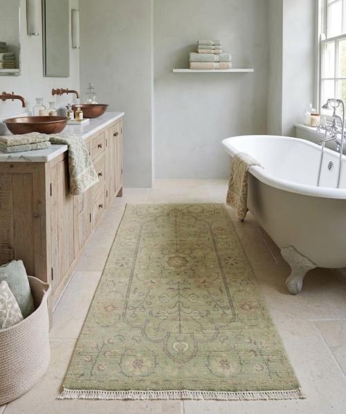 Muted Light Green Floral 3X5 Transitional Oriental Round Rug