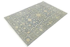 Muted Gray Floral 6x9Transitional Oriental Rug