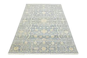 Muted Gray Floral 6x9Transitional Oriental Rug