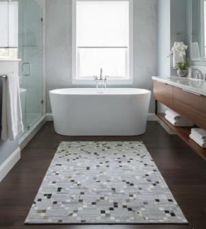 4'3 X 6'1 Gray Hand Crafted Cowhide Patchwork Leather Rug