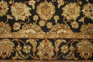 Black Floral Classic 4X6 Indo-Kashan Oriental Rug