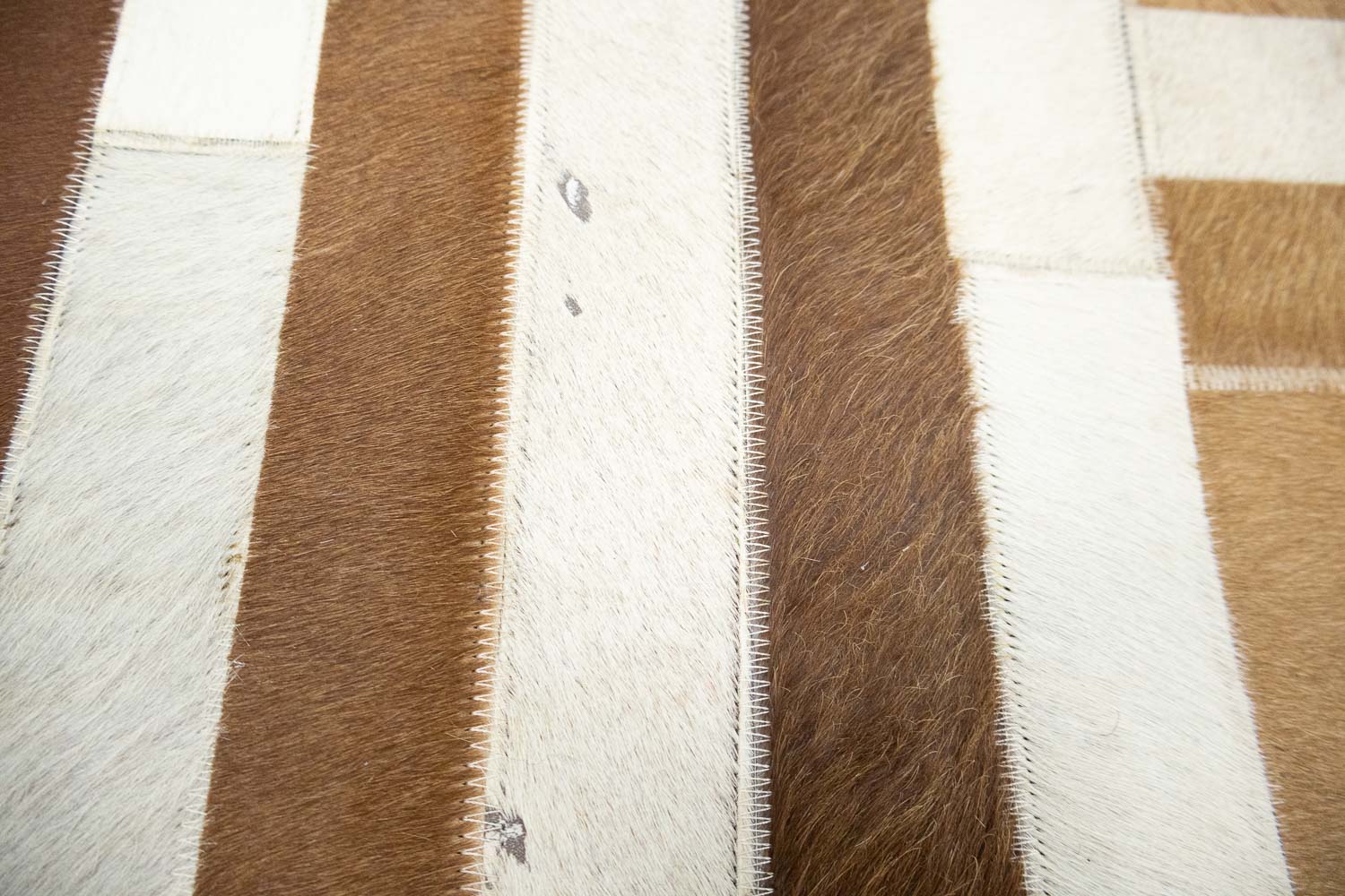 Brown Beige Cowhide 5X8 Modern Leather Rug - Image 20