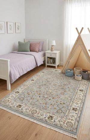 Light Blue Floral 4X6 Indo-Nain Oriental Rug