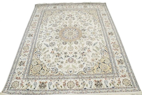 Cream Floral 8X10 Indo-Nain Oriental  Rug
