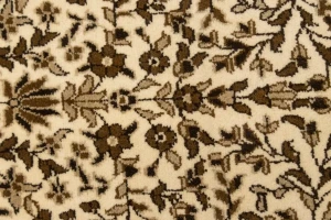Cream Floral Kirman 7X9 Oriental Rug