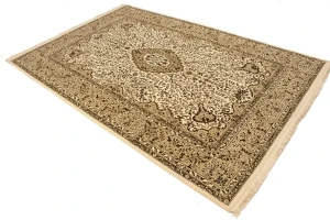 Cream Floral Kirman 7X9 Oriental Rug