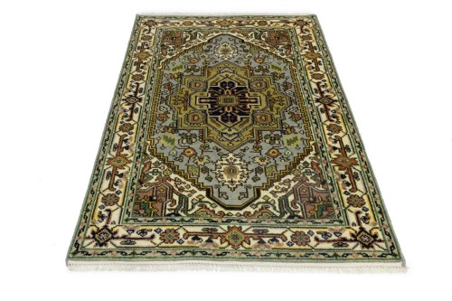 Light Gray Geometric 4X6 Heriz Serapi Oriental Rug