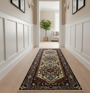 2'6 x 8'0 Cream Heriz Serapi Hand Knotted Wool Runner Rug