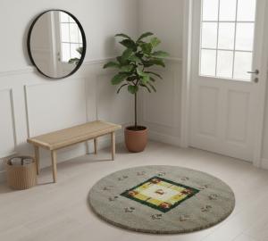 2'0 X 2'0 Indo-Gabbeh Greige Hand Knotted Wool Round Rug