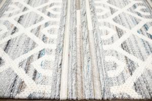2'0 x 3'0 Hand-Tufted Multicolored Modern Oriental Wool Rug