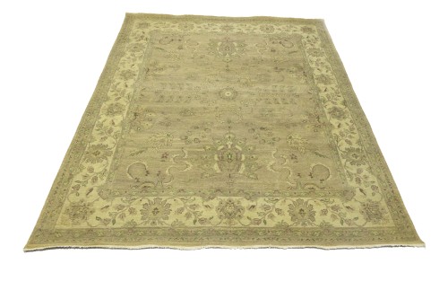 Muted Khaki Floral Transitional 8X10 Indo-Nain Oriental Rug