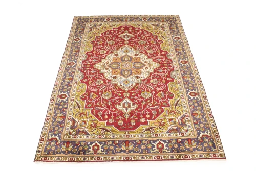 Red Traditional Floral 6' 6"x9' 7" Vintage Oriental Persian Rug