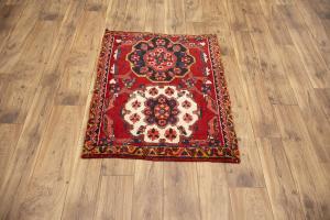 2'8 x 3'3 Hand Knotted Heriz Floral Persian Wool Rug