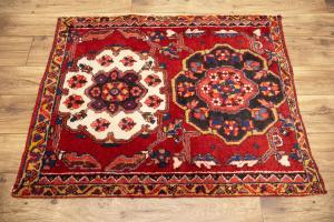 2'8 x 3'3 Hand Knotted Heriz Floral Persian Wool Rug