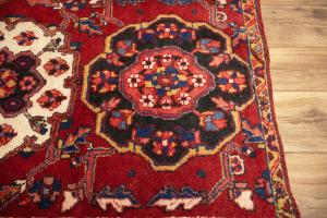 2'8 x 3'3 Hand Knotted Heriz Floral Persian Wool Rug