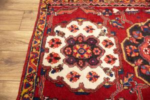 2'8 x 3'3 Hand Knotted Heriz Floral Persian Wool Rug