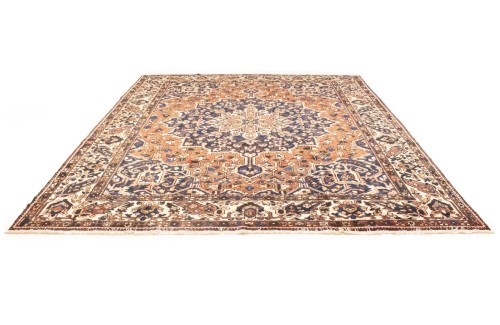 10'1 x 12'1 Hand Knotted Bakhtiari Floral Persian Wool Rug