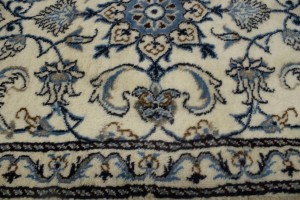 Cream Classic Floral 2'3X4'5 Nain Persian Rug