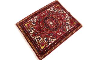 2'6 x 3'2 Hand Knotted Heriz Floral Persian Wool Rug