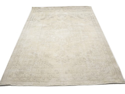 Antique Muted Beige Floral 8' x 11' Distressed Vintage Oriental Rug