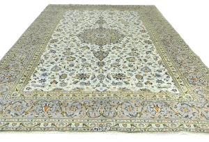 Vintage Cream Traditional Floral 8x11 Kashan Persian Rug