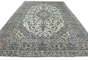 Vintage Cream Traditional Floral 8x11 Kashan Persian Rug