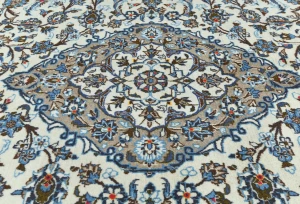 Vintage Cream Traditional Floral 8x11 Kashan Persian Rug