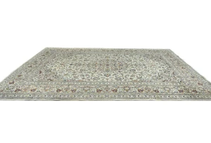 Vintage Cream Traditional Floral 8x11 Kashan Persian Rug