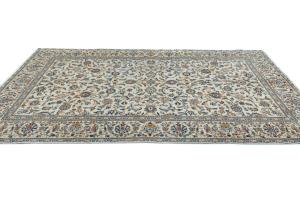 Vintage Cream Traditional 6'2X9'7 Kashan Persian Rug