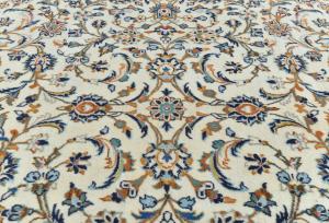 Vintage Cream Traditional 6'2X9'7 Kashan Persian Rug