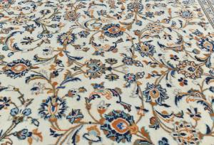 Vintage Cream Traditional 6'2X9'7 Kashan Persian Rug
