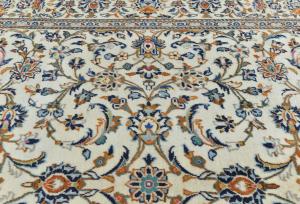 Vintage Cream Traditional 6'2X9'7 Kashan Persian Rug