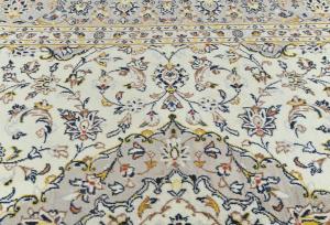 Vintage Cream Floral Traditional 6'4X9'6 Kashan Persian Rug