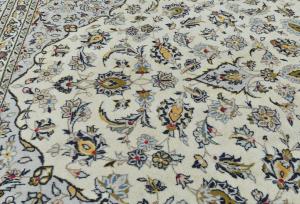 Vintage Cream Floral Traditional 8X11 Kashan Persian Rug