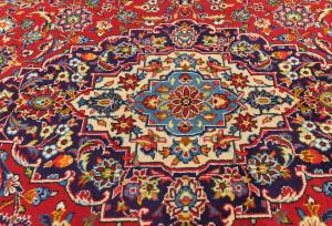 Vintage Red Traditional 7X10 Kashan Persian Rug
