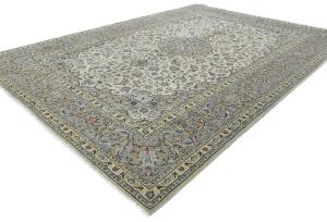 Vintage Cream Traditional 8x11 Kashan Persian Rug